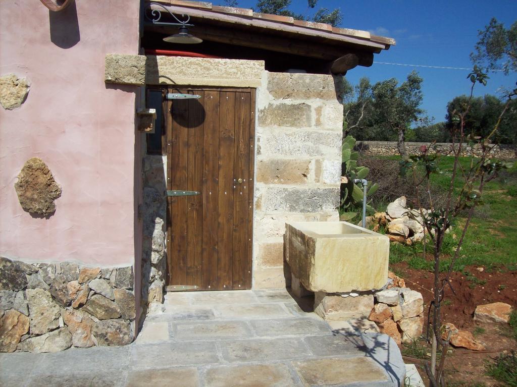 Гостевой дом Trullo Contrada Stracca Аллисте Экстерьер фото