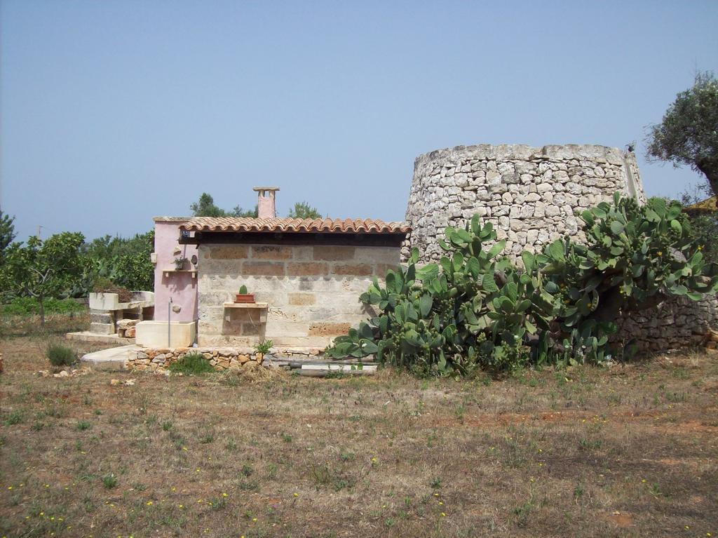 Гостевой дом Trullo Contrada Stracca Аллисте Экстерьер фото
