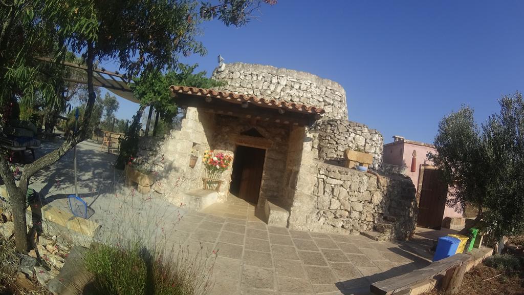 Гостевой дом Trullo Contrada Stracca Аллисте Экстерьер фото